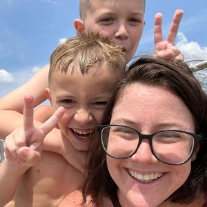 Meet your Posher, Deena